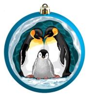 Шар "Северные пингвины", 100 мм., в подарочной упаковке - кормушке
