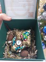 Ёлочное украшение "Часики с шишками",,  в подарочной музыкальной упаковке, h-27 см