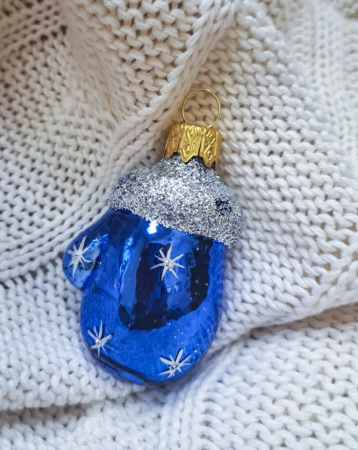 Ёлочное украшение "Варежка" синий, в подарочной упаковке h-6см
